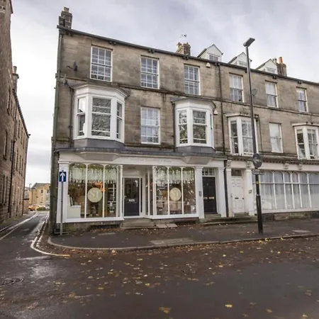 Penthouse Parade Apartment, Sleeps 6 Harrogate