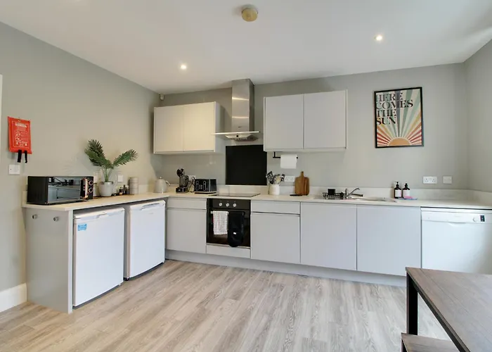 Penthouse Parade Apartment, Sleeps 6