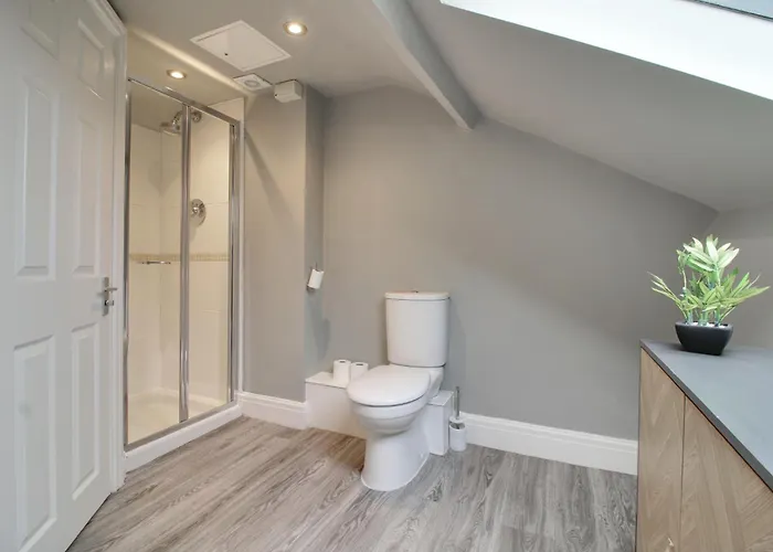 Penthouse Parade Apartment, Sleeps 6 Harrogate