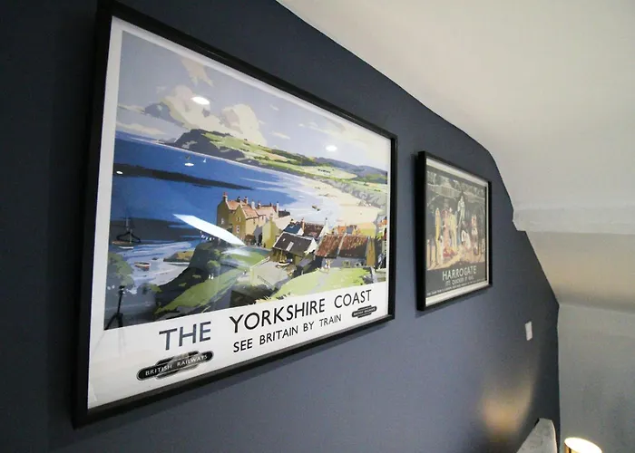 Penthouse Parade Apartment, Sleeps 6 Harrogate